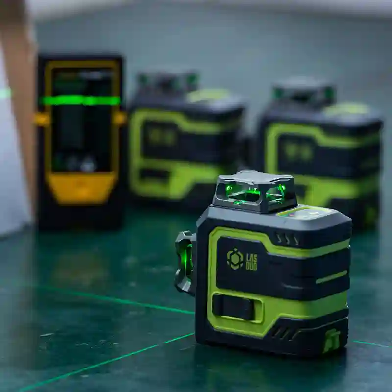 Como um nível de laser vertical horizontal de linha cruzada verde pode melhorar a precisão em construções modernas e projetos de bricolage